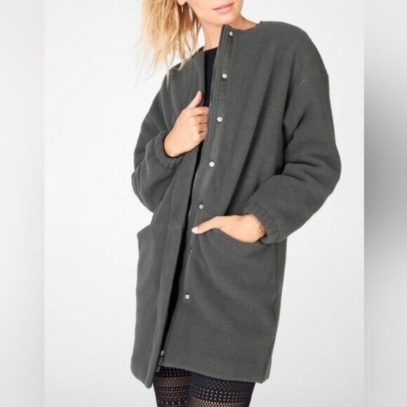Fabletics Lennon Fleece Coat Grey Oversized Relaxed Zip Snap Jacket Women’s M - Picture 1 of 6
